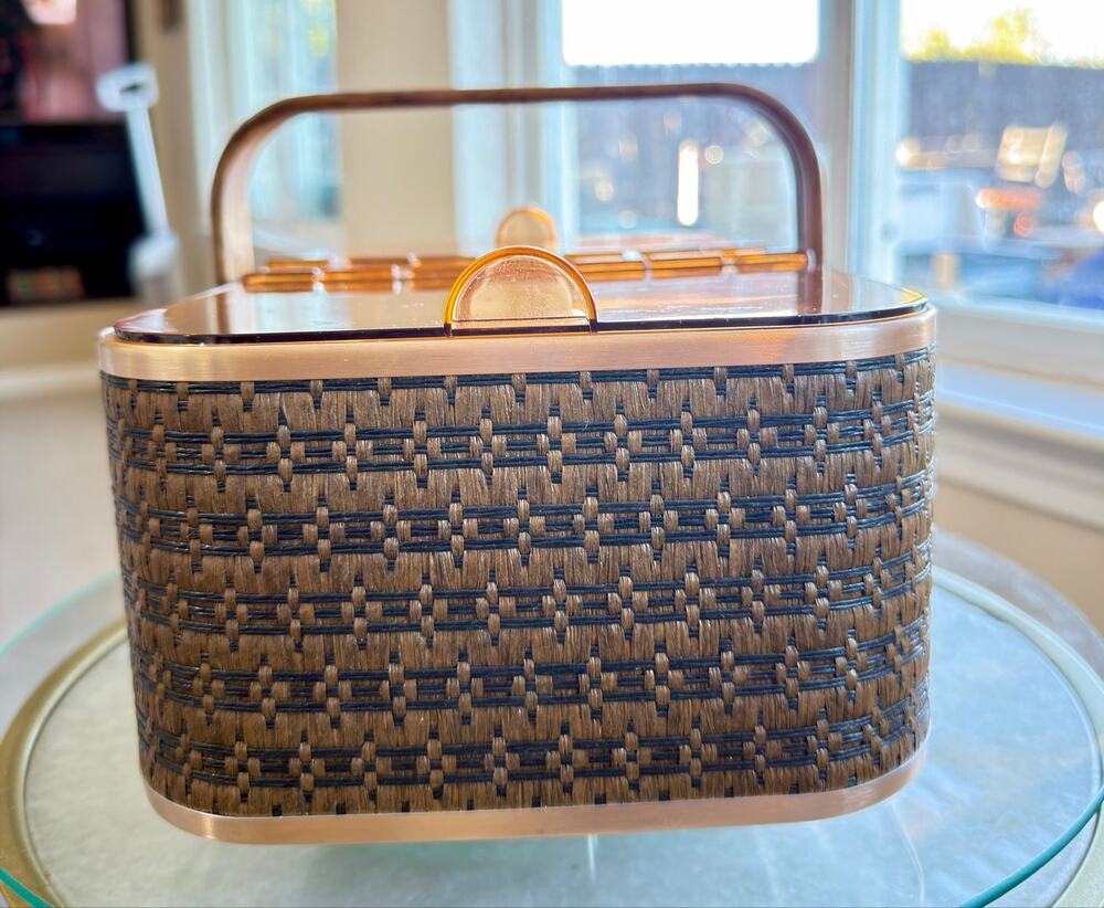Vintage Salton BH-5 Hot Basket Bread Warmer MCM Faux Woven Tested Works USA